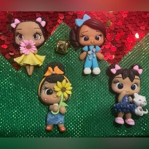 NWOT 4 piece magnet set!